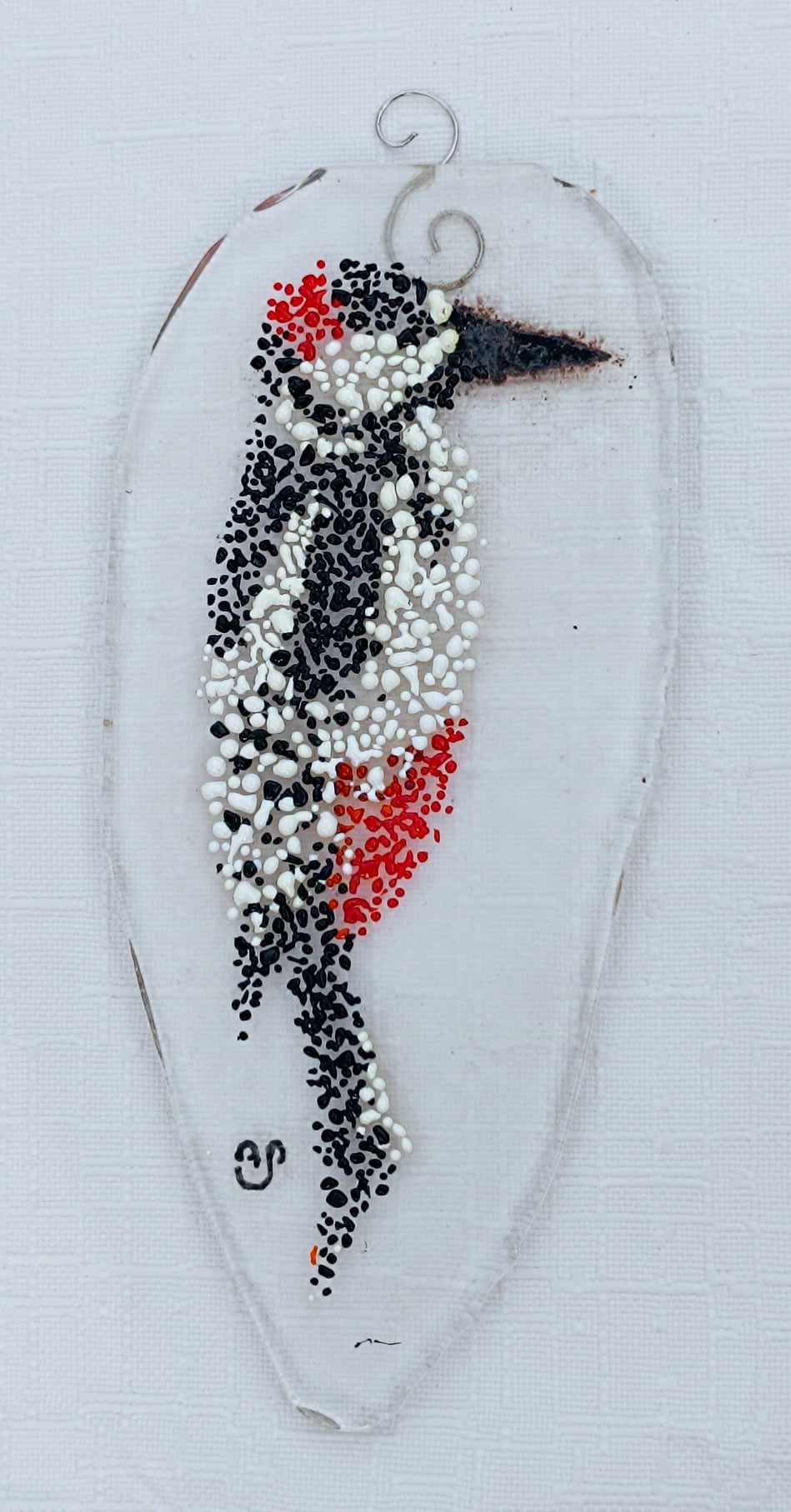 Dzięcioł białogrzbiety - szklana zawieszka